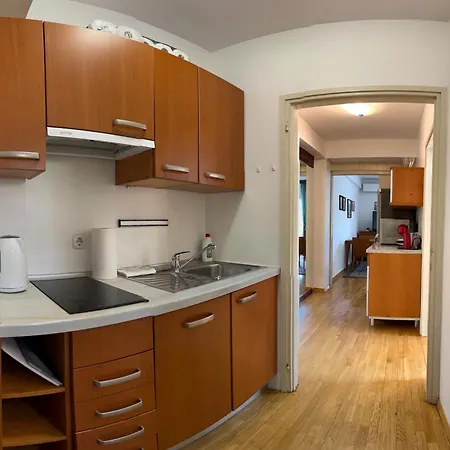 Apartment Center Sea View Bl1 *
